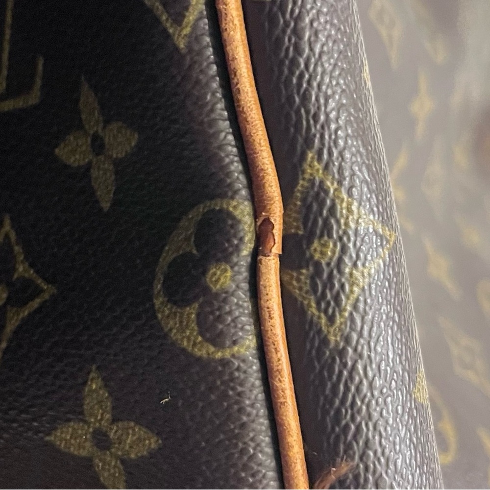SOLD Louis Vuitton Monogram Keepall 55 With Strap, Name Tag and Poignee - Picture 17 of 17